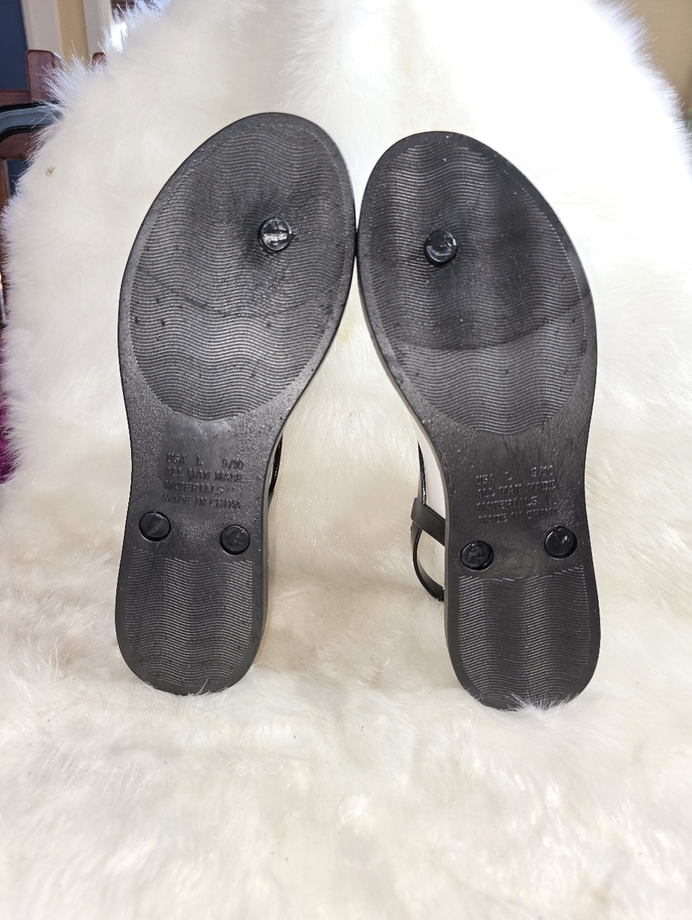 Chatties Womens Jelly/ Black Patent Thong Flip-Flop Sandals - Picture 5 of 9